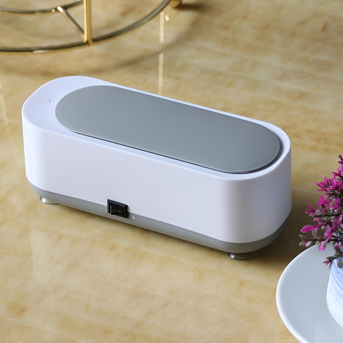 Portable ultrasonic cleaner one-touch operation for rings and earrings
