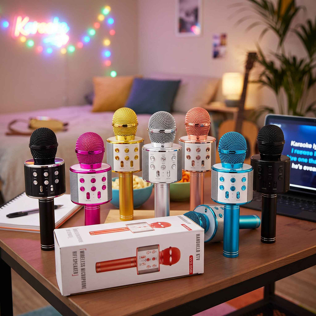 WS-858 karaoke mic lifestyle shot singing at home