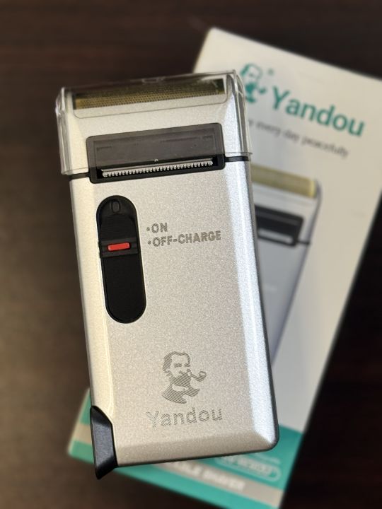 Yandou electric razor with Yandou box and pop-up trimmer